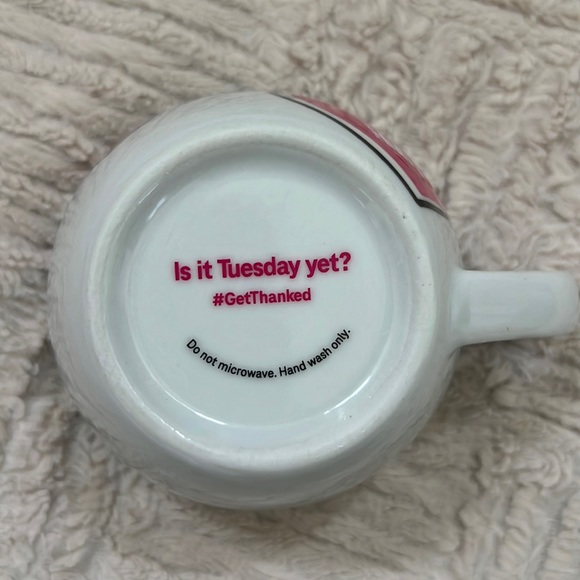 T-Mobile Tuesdays Mug Valentines Day Hearts Love Coffee Cup with Handle NEW - Picture 12 of 16